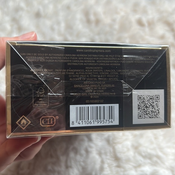 NWT Carolina Herrera very good girl eau de perfume, 2.7 ounces. - Picture 5 of 5